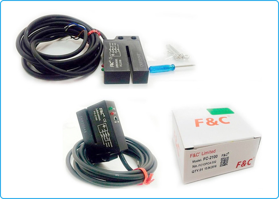 Uso eléctrico de la empaquetadora del sensor 24V DC de la etiqueta de PNP NO+NC 2m m Gap