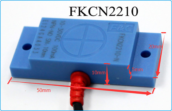 tipo detección capacitiva cuadrada de 10m m PNP del metal del sensor FKCN2210-P del interruptor de 12V DC no