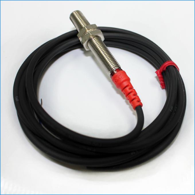 12-24VDC PNP NINGUNA detección inductiva rasante del metal del sensor M8