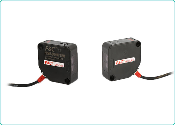 Coloque el interruptor fotoeléctrico de detección PNP del sensor de los alambres 24VDC 4 del uso el 100cm NINGÚN NC